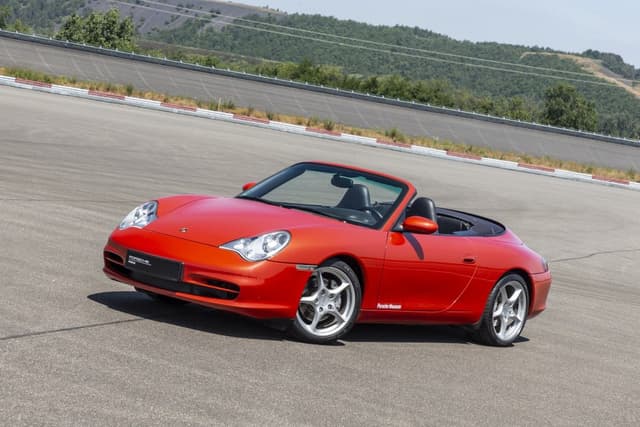 2001 Porsche 911 Cabriolet (996, facelift 2001) Carrera 4S 3.6 (320 Hp)